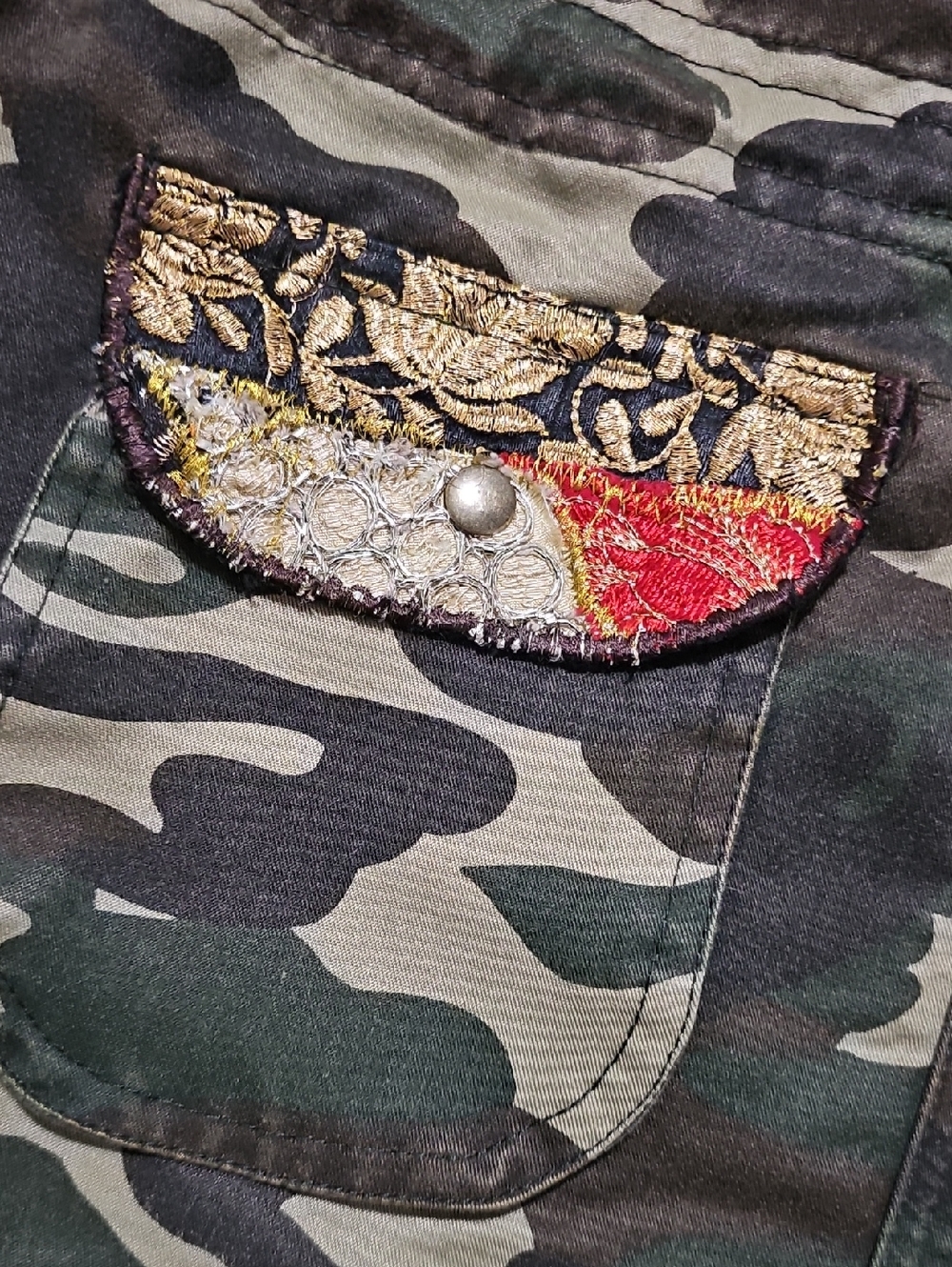 Anthropologie Beautiful Stories Jacket Embroidered Camoflage Charm Large Bomber - Picture 3 of 12